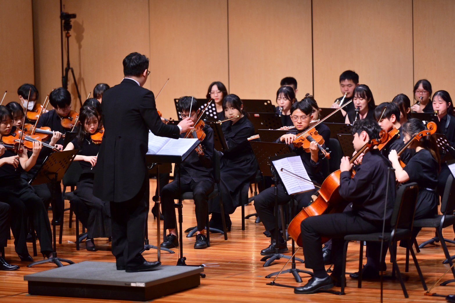 本校擔任教育部委辦之藝術才能班教學聯合展演活動計畫總召學校，展演訪視由新店高中主辦「樂響－2024聯合講座工作坊暨高中藝術才能班10校聯合音樂會」￼